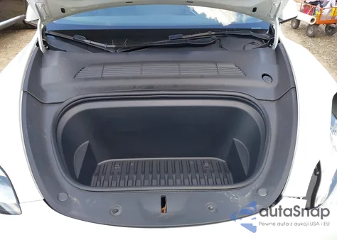 2022 Tesla Model Y Long Range Dual Motor All-Wheel Drive из США, поврежденный, VIN 7SAYGDEE0NA018498